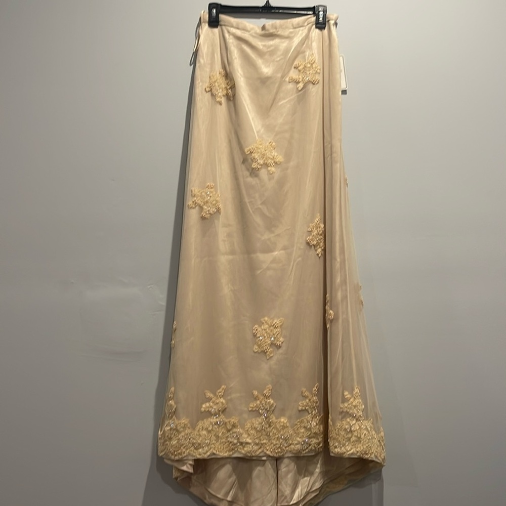 BNWT Stunning beaded sequined champagne Jovani high waisted long train skirt